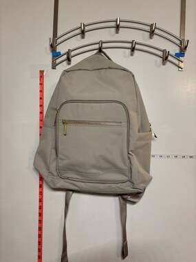 Ba3: Open Story Day Trip Backpack with Laptop Sleeve - gray